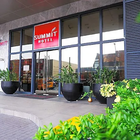 Summit Hotel Greenhills