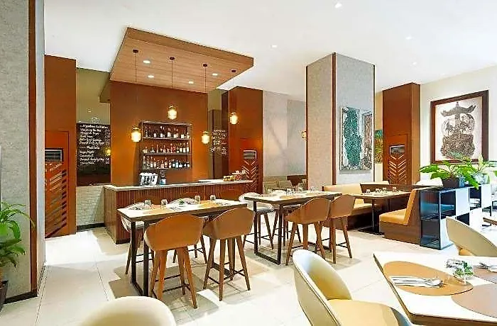 Summit Greenhills 호텔