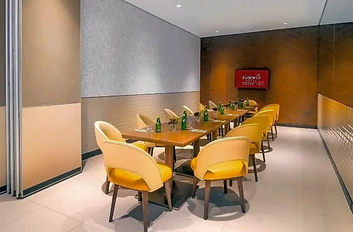 Summit Greenhills 호텔 마닐라